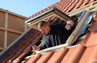 Pose de fenêtres de toit Velux à Roussent